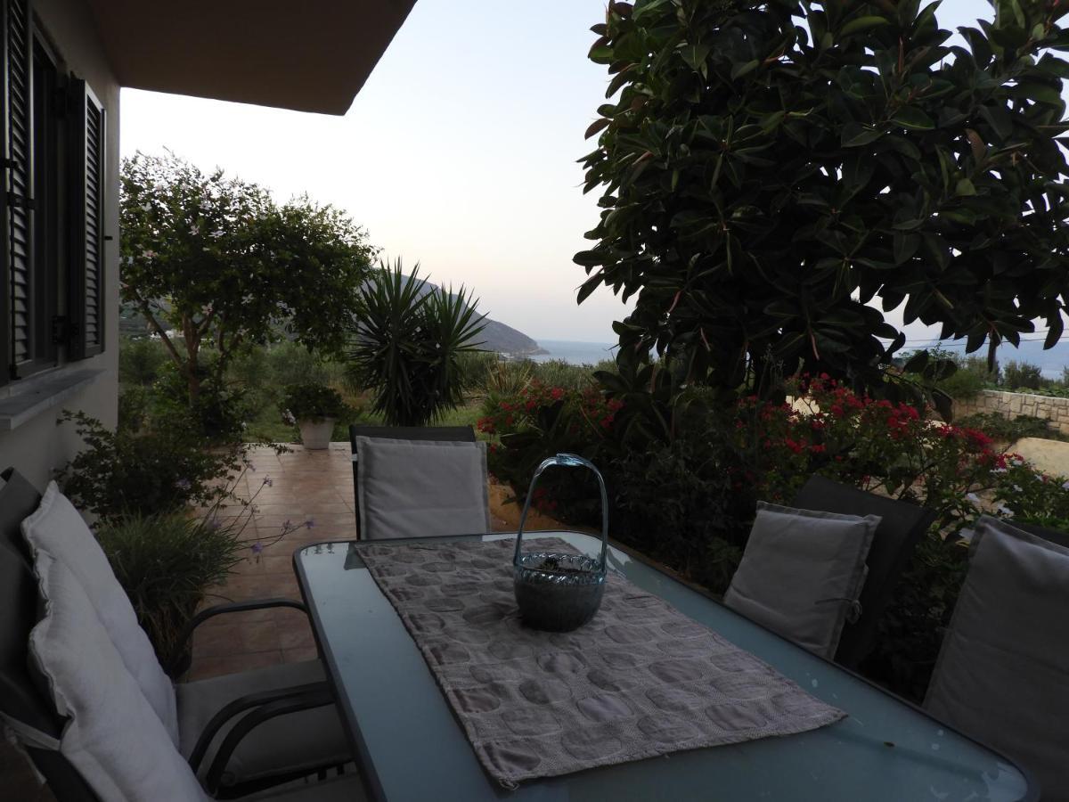 Chrissi'S House With Garden And Sea View Zerviana Villa Kissamos Exterior photo